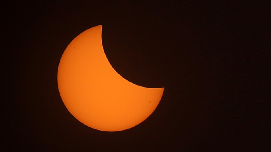 Le Soleil a rendez-vous avec la Lune pour une éclipse partielle